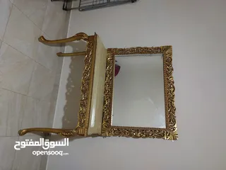  2 مدخل +مرآه وكاله طاوله رخام بسعر مغري جدا