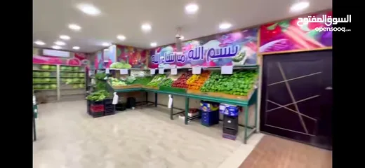  28 ثلاث محلات تجاريه ومخازن علي شارع 36 التجاري الزرقاء الجديدة في افضل موقع في الشارع