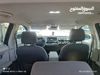  22 سياره موديل 2022 ايونك 5 كهربائيه لون اسود ميتاليك دفع رباعي اكبر بطاريه تمشي فوق 550 كيلو سبعه جيد