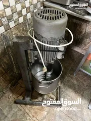  7 معدات مستعمله للبيع