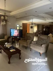  4 شقة للبيع في منطقة الطيرة قرب حديقة الزيتونة