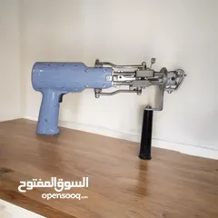  2 مسدس تصنيع سجاد يدوي مع ماكنه تنظيف غير مستخدم ابدا مستورد اماراتي افضل صنف