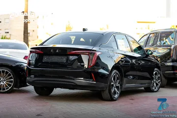  4 Hongqi E-QM5 2023 هونشي