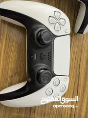  4 بلايستيشن 5 نسخة السي دي مع ايدتين و قاعدة شحن ومروحة تبريد و لعبة ريد ديد ريديمشن 2