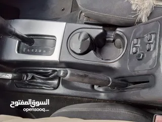  6 جيب ليبرتي موديل 2002 للبيع بسعر 3900