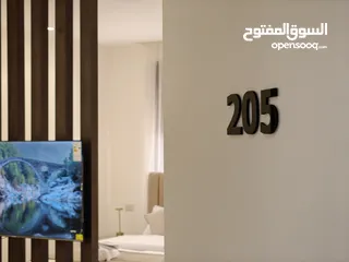  8 أجنحة فندقية للايجار للعائلات بموقع حيوي و مميز السابع