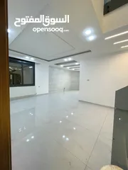  6 شقة تشطيبات فلل تدفئه مركزية مع روف