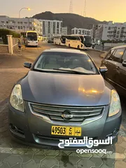  1 Nissan altima (2011) open sunroof