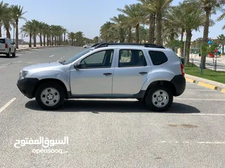  3 Renault Duster 2017 (Silver)