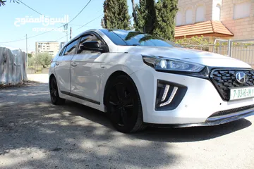  23 هيونداي أيونيك هايبرد 2018 – IONIQ HYBRID Black Edition