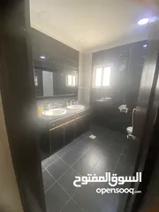  6 بيت فاخر مستقل للتأجير