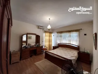  7 شقة غير مفروشة للإيجار 400م2 ( Property 16683 )-175107241
