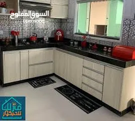  10 مطابخ الشرق للألمنيوم والخشب