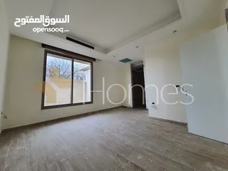  11 شقة دوبلكس طابقية مع مسبح للبيع في الظهير بمساحة بناء اجمالية 440م