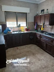  6 شقة في المرقب للبيع