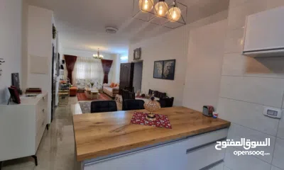  4 شقة في عمارة الواحة ش نابلس