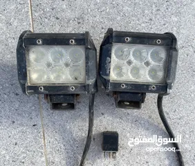  3 كشافات LED