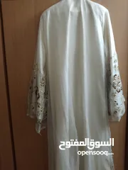  1 قفطان بيج ...