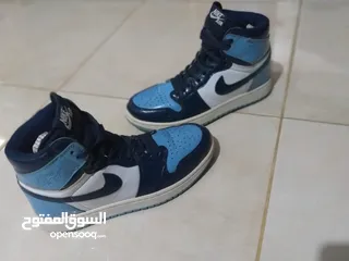  4 أحذية آر جوردن للبيع