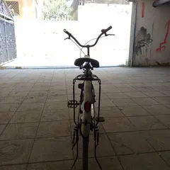  2 دراجات هوائية بحالة الجديد