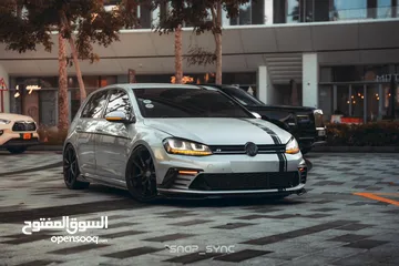  1 Volkswagen Golf MK7 R