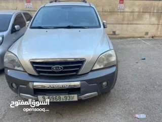  1 جيب سيرسنتو 2009 ، ماشي 173الف كيلو متر مرخص و مأمن و في امكانية للبدل!!!