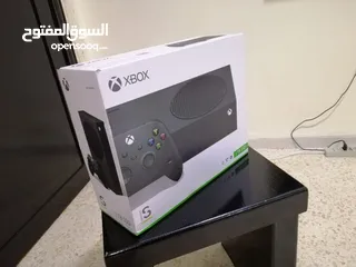  1 جهاز Xboxseries نسخة 1TBجديد