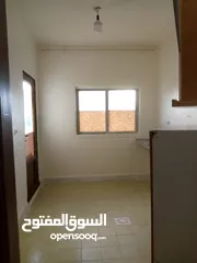  4 شقة صغيرة استثمارية  للبيع في البيادر الصناعة