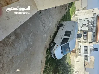  3 مرسيدس سبرينتر اوتوماتيك بحالة جيدة للبيع