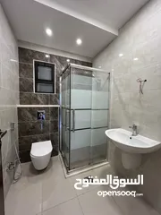  11 شقة شبه ارضي خلف سيفوي مرج الحمام جديدة وبسعر مغري جدا جدا ..  وبأقل من سعر التكلفة .