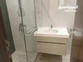  9 شقة فاخرة - لم تسكن - الرابية - 4نوم 2ماستر - 220م - بإطلالــــه مميزة - قرب الخدمات - موقع هادئ
