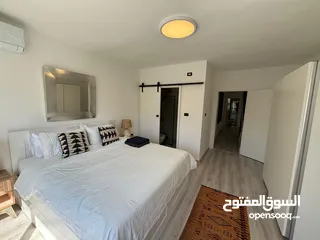  4 شبه فيلا للبيع في عبدون مجددة بالكامل  ( Property ID : 39046 )