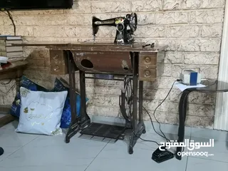  3 ماكنه خياطه تحفه اثريه قديمه عمرها اكثر من 60 سنة