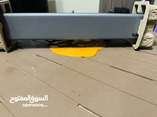  4 سماعة Taotronics بسلك  تشبك على اللابتوب و الكومبيوتر و التليفزيون و التليفونات  مستوردة من الكويت.