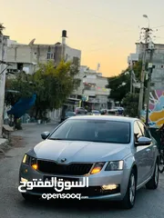  2 سكودا اوكتافيا 2020/19 بحالة الشركة فل فل عدا فتحه وعداد قليل اصلي