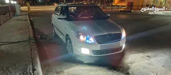  1 سكودا فابيا 2012