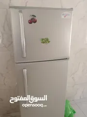  1 ثلاجة بحاله وكالة ولا خدش
