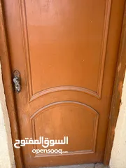  2 ابواب وشبابيك للبيع