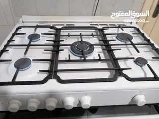  2 فرن غاز BEKO مستعمل للبيع خمس عيون