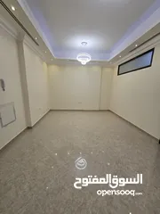  8 للايجار  الشهري بدون فرش شقة #فندقية ثلاث غرف وصالة في #عجمان  اول ساكن شهري بدون فرش في #الروضة شام