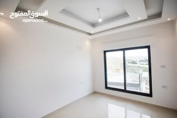  5 شقة فاخرة للبيع بسعر مغري في اجمل مواقع الجبيهة طابق ثاني كاش او اقسااط من المالك
