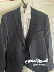  1 بدلة كحلي لبسة وحدة