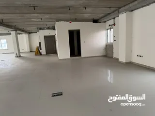  6 طوابق للايجار في منطقة الجاردنز