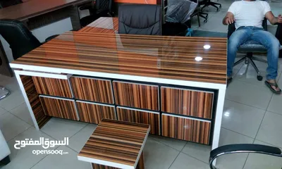  1 مكتب مدير هاي جلس متعدد الألوان