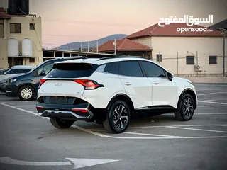  5 كايا سبورتاج  2022 فل الفل فتحة سقف  2x4 ///240Hp بنزين + كهرباء  ( Haybrid) 1600cc