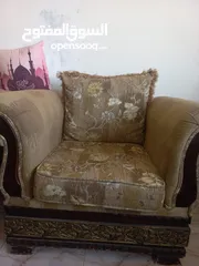  4 طقمين كنب بسعر 70دينار