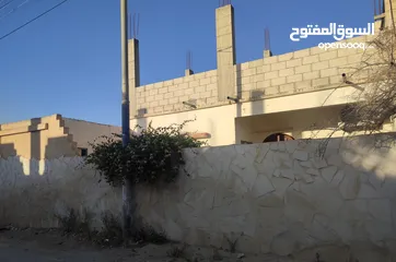  1 بيت مستقل للبيع في الزرقاء منطقة السخنة