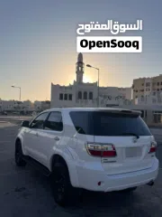  5 للبيع تويوتا فورتشنر موديل 2010 مأمنه ومسجله سنه كامل لا تحتاج إلى اي شي تم عمل سيرفس مؤخراً 4 سلندر