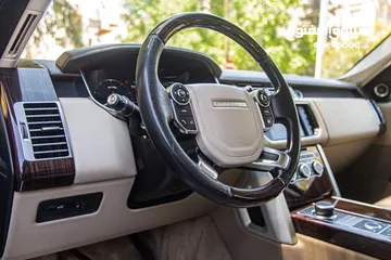  7 Range Rover Vogue 2014 Hse   السيارة وارد الشركة و مميزة جدا و قطعت مسافة 106,000 كم فقط