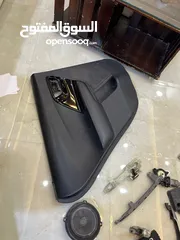  8 عندي 3 أبواب أصلية مفروطة من كيا نيرو، نظيفة وعلى الشرط: 	1.	باب أمامي يمين (الراكب) 	2.	باب أمامي ي